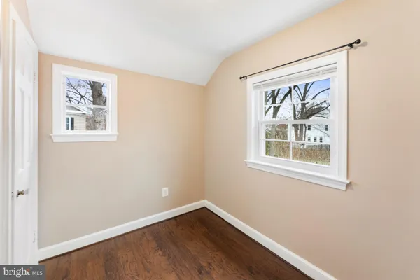 $3,400 | 4763 1st Street North, Arlington, VA 22203