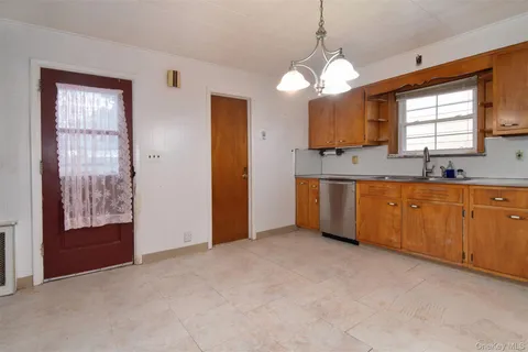 $575,000 | 16 Ogden Avenue, Dobbs Ferry, NY 10522