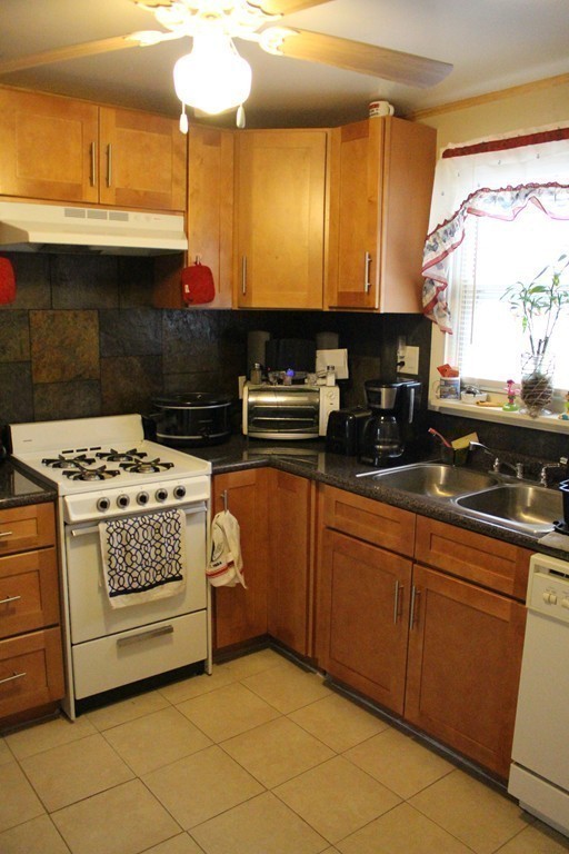 78 Colony Road, Unit 2A West Springfield, MA 01089 - Photo 10 of 20 Gallery Image 10