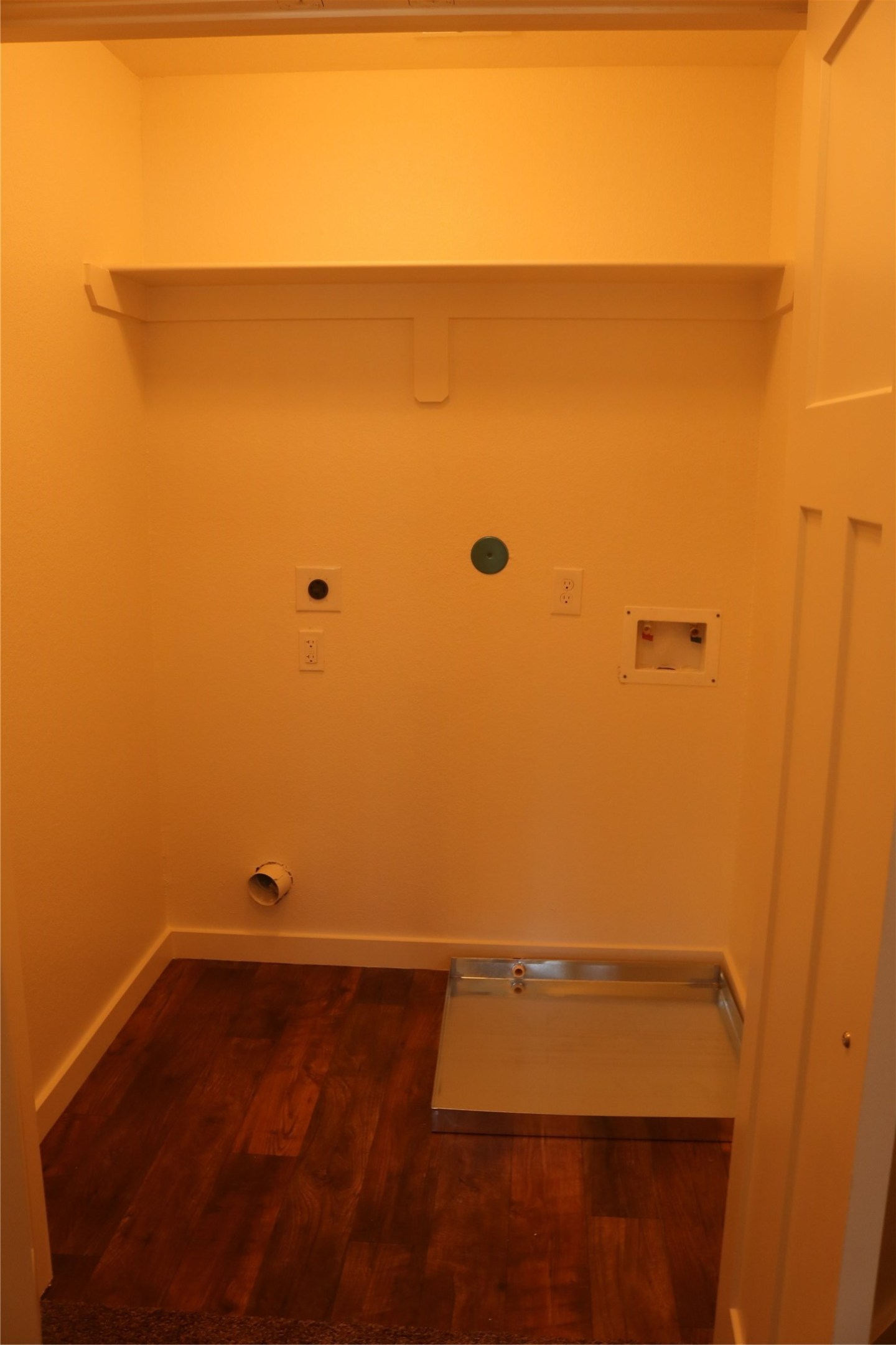 10535 Mills Road, Unit 3A Houston, TX 77070 - Photo 40 of 50 view of an empty room with wooden floor