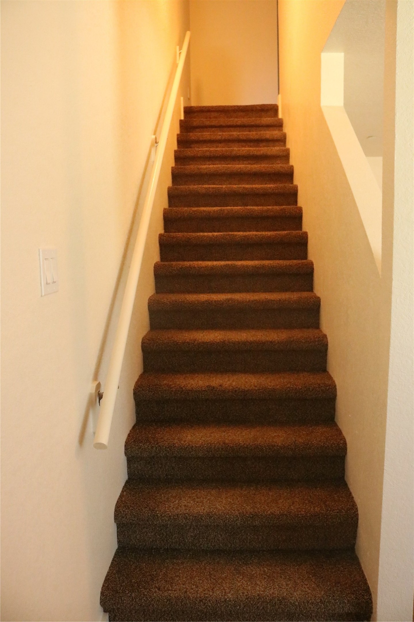10535 Mills Road, Unit 3A Houston, TX 77070 - Photo 6 of 50 a view of entryway