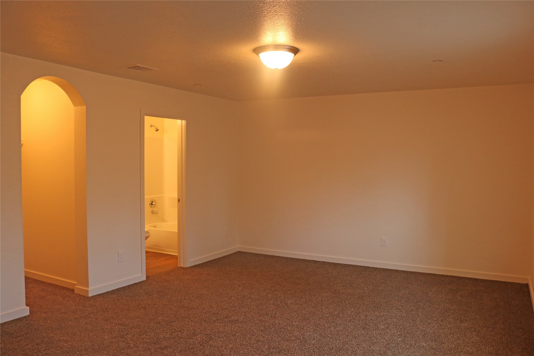 10535 Mills Road, Unit 3A Houston, TX 77070 - Photo 8 of 50 a view of empty room