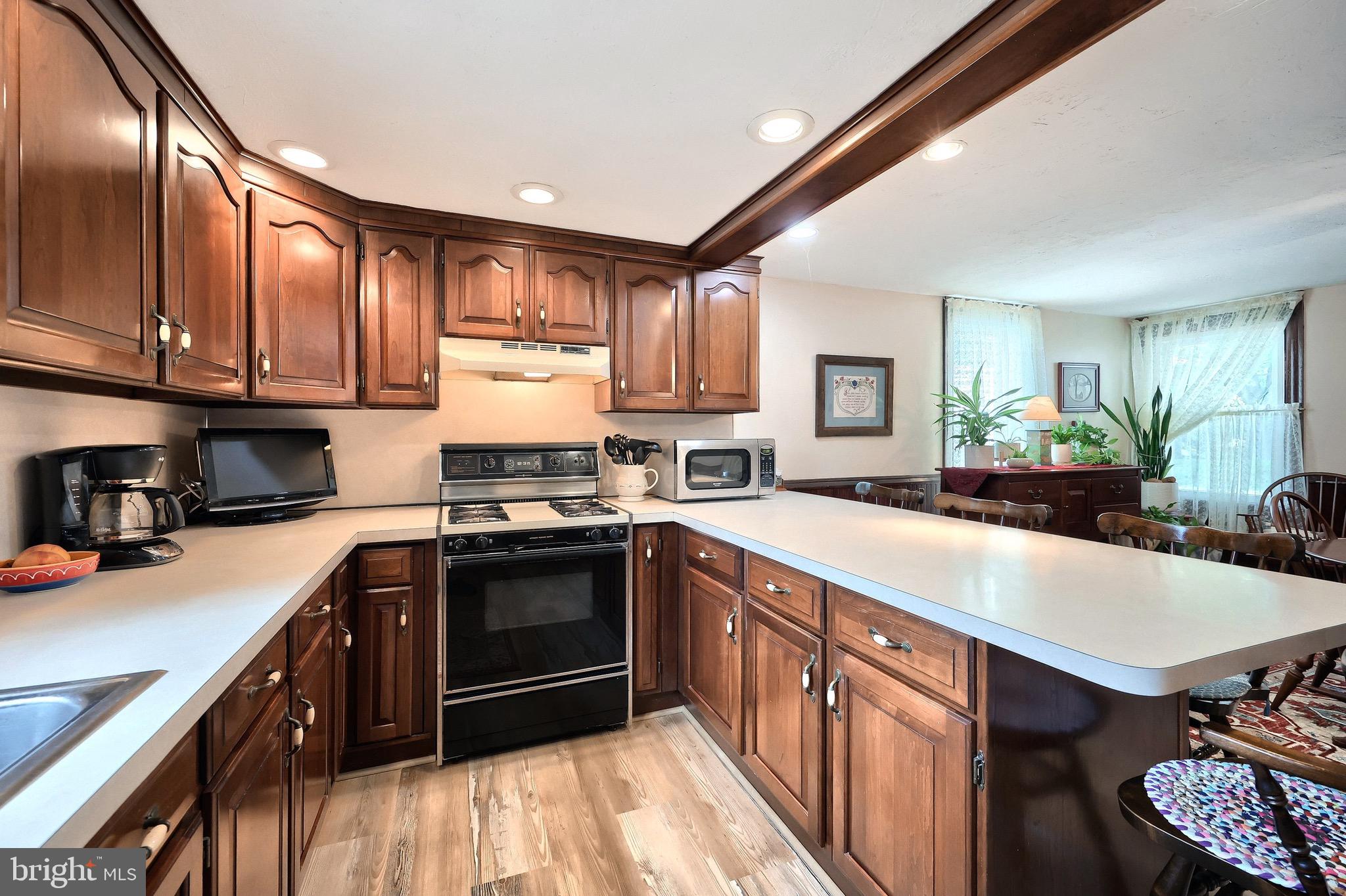 855 Greenbriar Road York, PA 17404 - Photo 11 of 44 Gallery Image 11