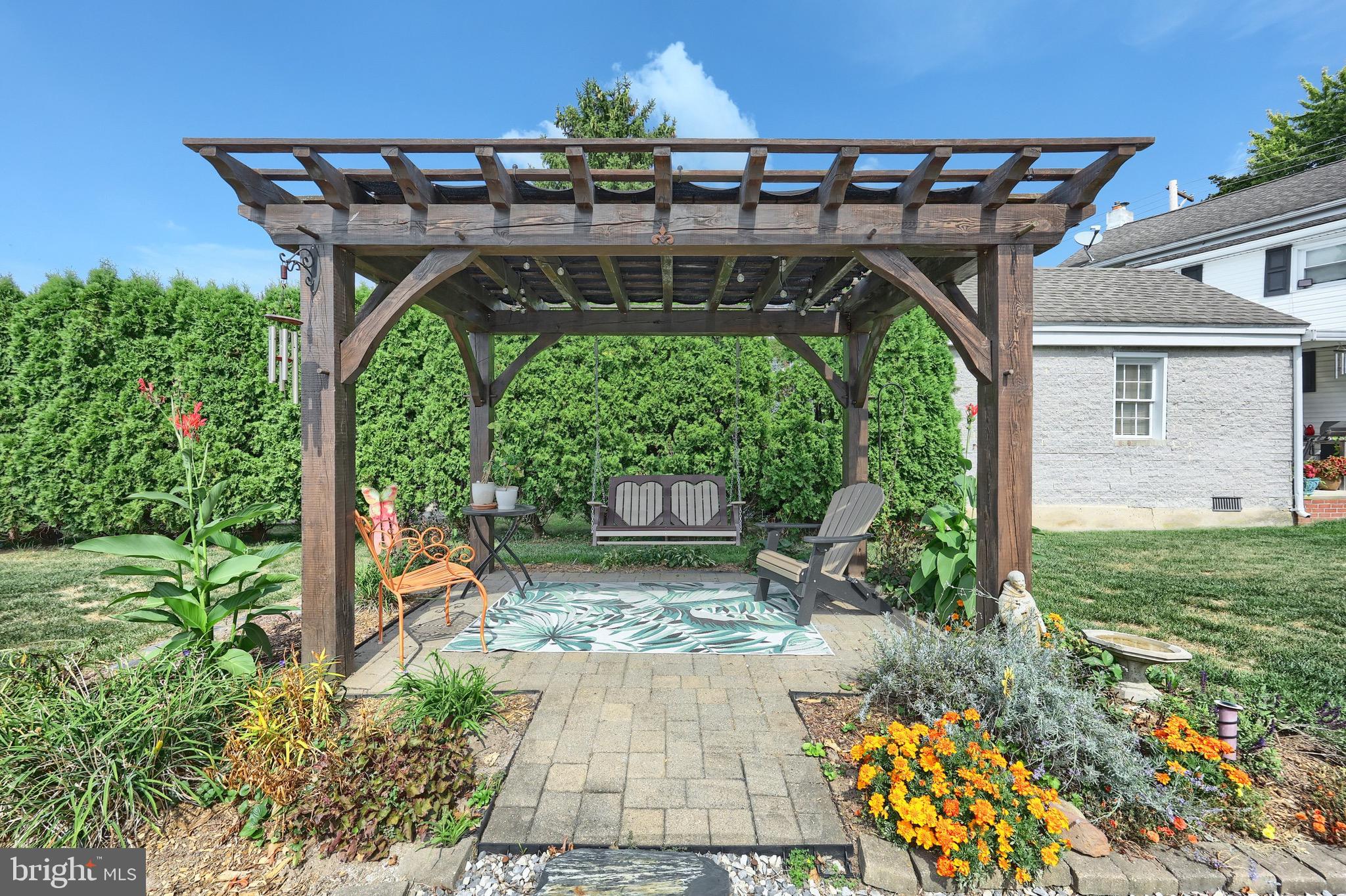 855 Greenbriar Road York, PA 17404 - Photo 39 of 44 Gallery Image 39