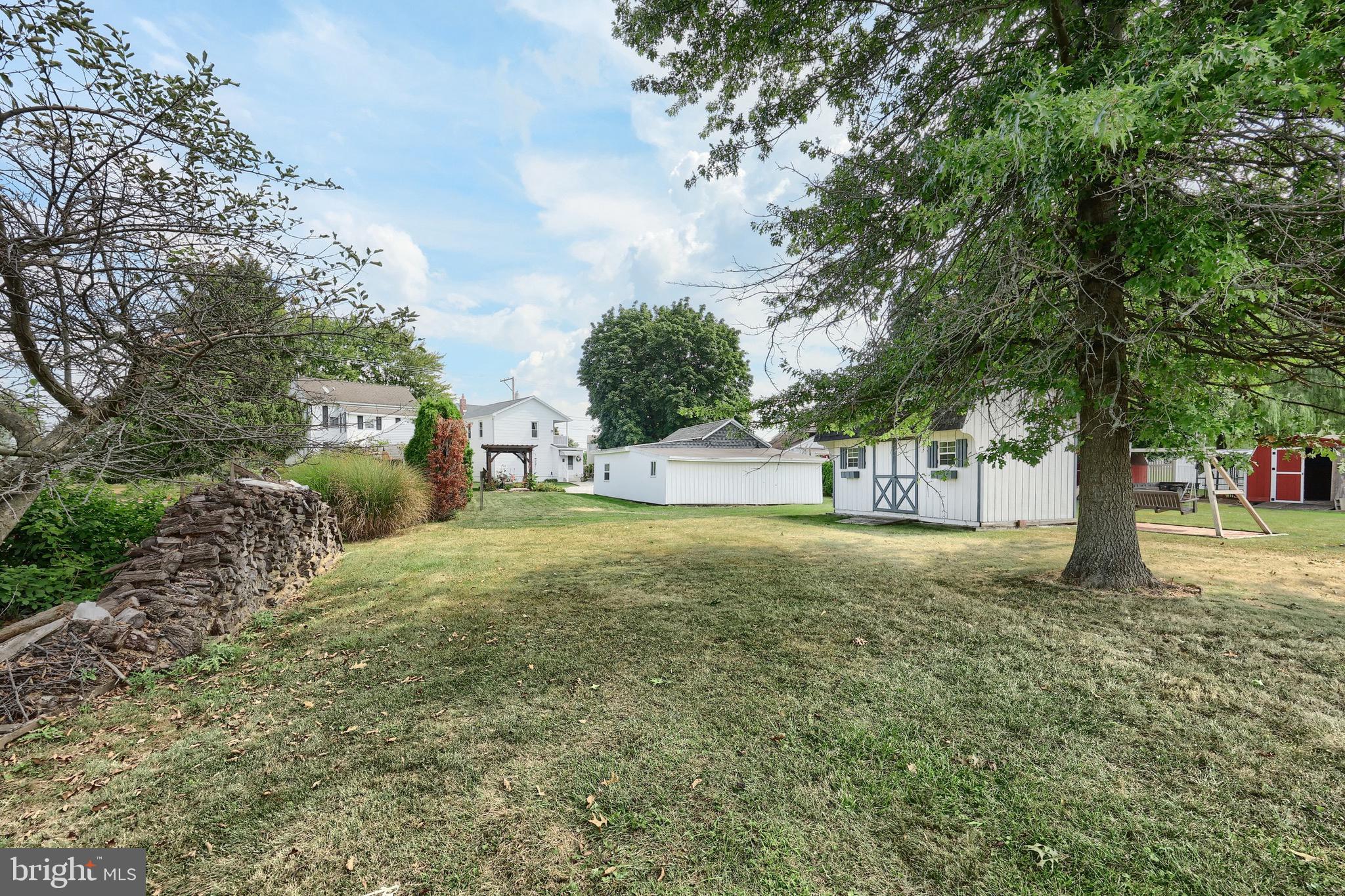 855 Greenbriar Road York, PA 17404 - Photo 41 of 44 Gallery Image 41