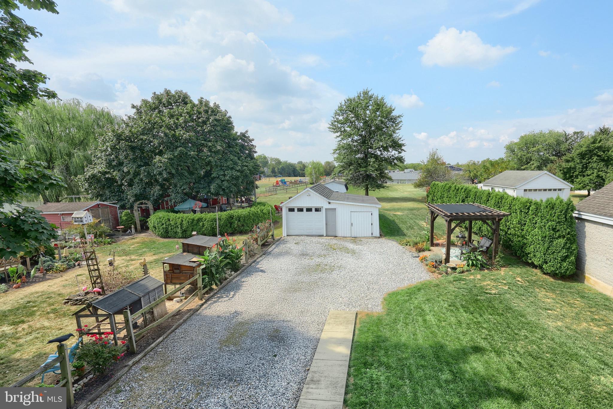 855 Greenbriar Road York, PA 17404 - Photo 6 of 44 Gallery Image 6