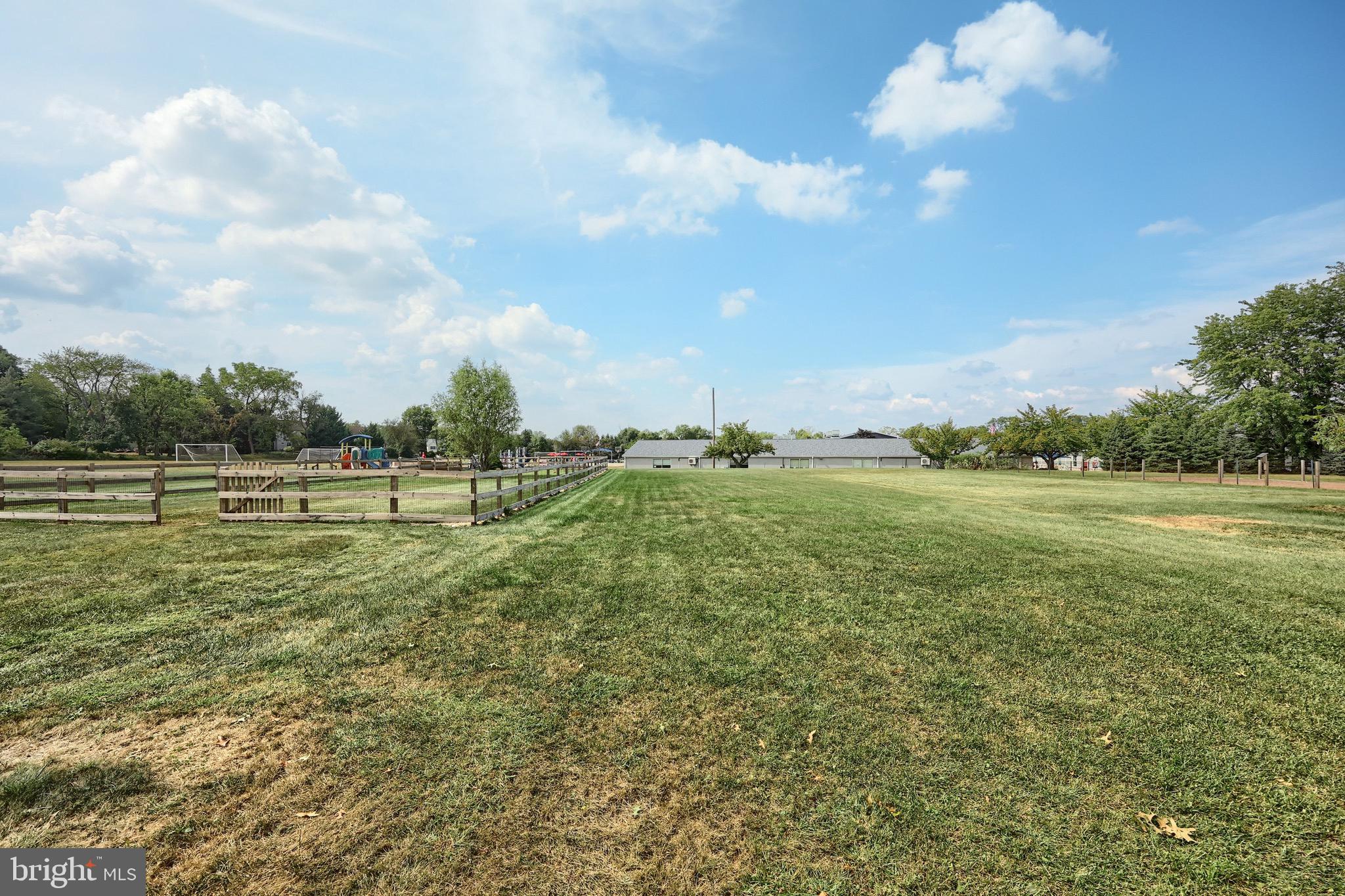 855 Greenbriar Road York, PA 17404 - Photo 7 of 44 Gallery Image 7