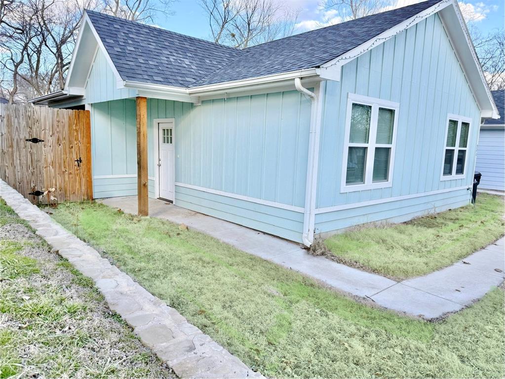 523 East Hanna Street Denison, TX 75021 - Photo 1 of 15