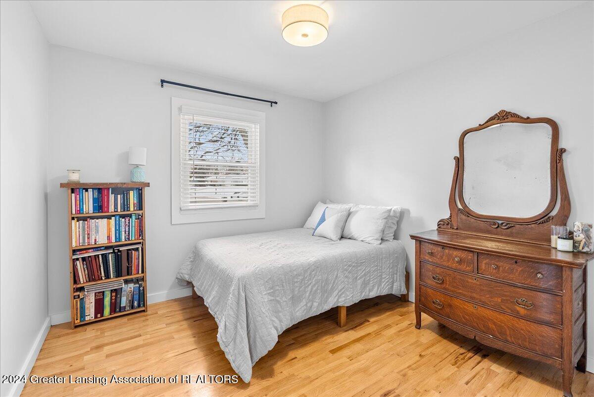 7402 Williamsburg Road Lansing, MI 48917 - Photo 17 of 29 13-Media Jett - 03