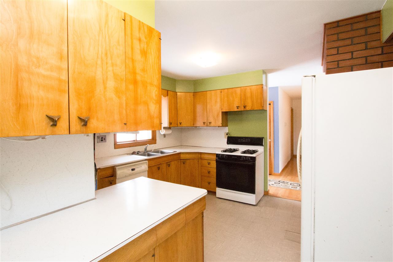 1616 Pond Road Hinesburg, VT 05461 - Photo 4 of 40