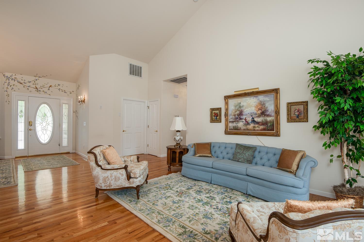 917 Springfield Drive Gardnerville, NV 89460 - Photo 5 of 28 Photo 5