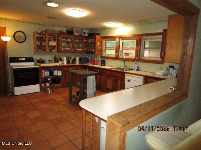 2146 Aiken Road Senatobia, MS 38668 - Photo 8 of 40 IMG_2878