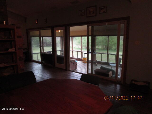 2146 Aiken Road Senatobia, MS 38668 - Photo 10 of 40 IMG_2880