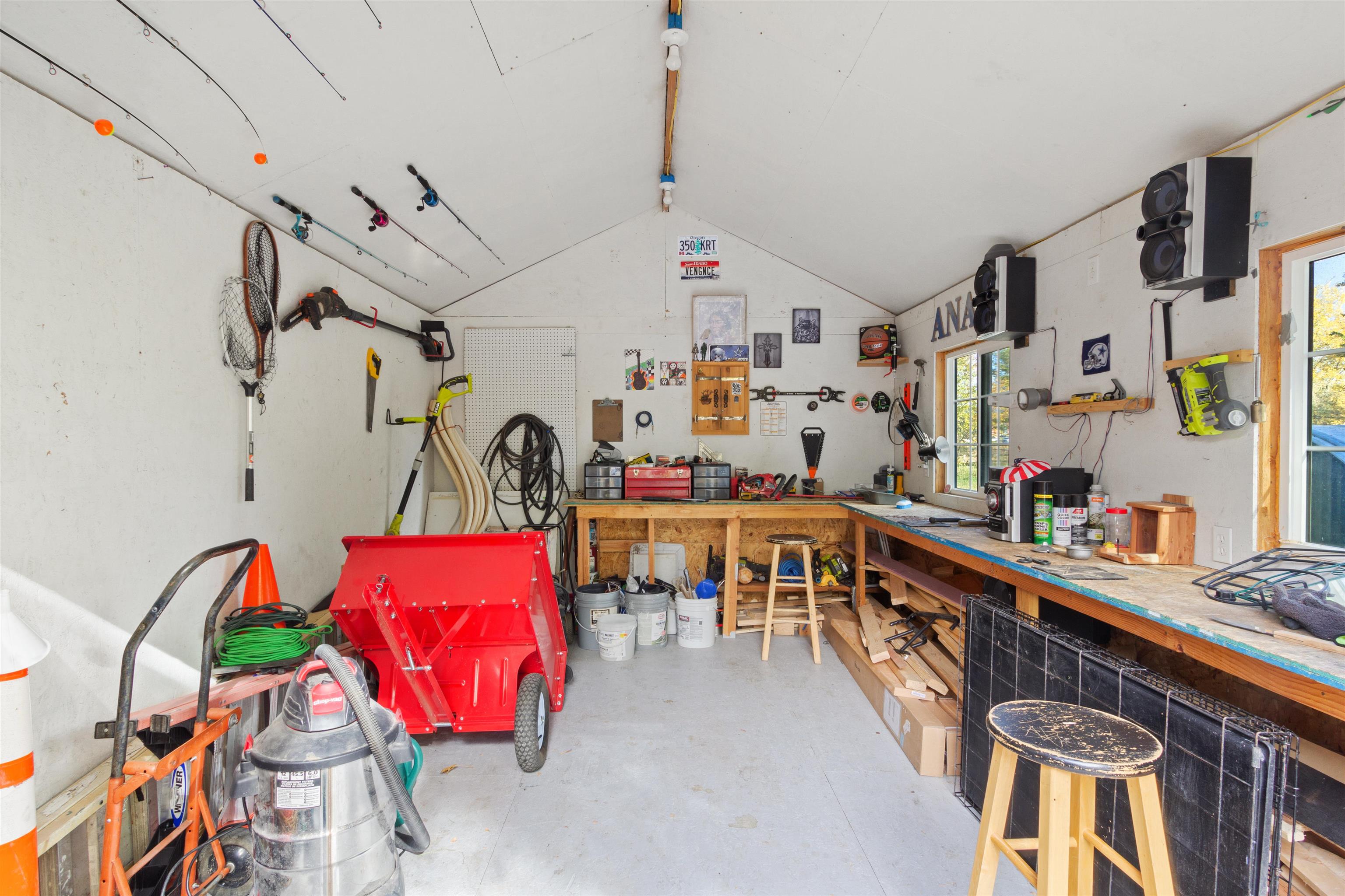 701 Highway 50 Delta, CO 81416 - Photo 29 of 31 a very nice looking room with many windows