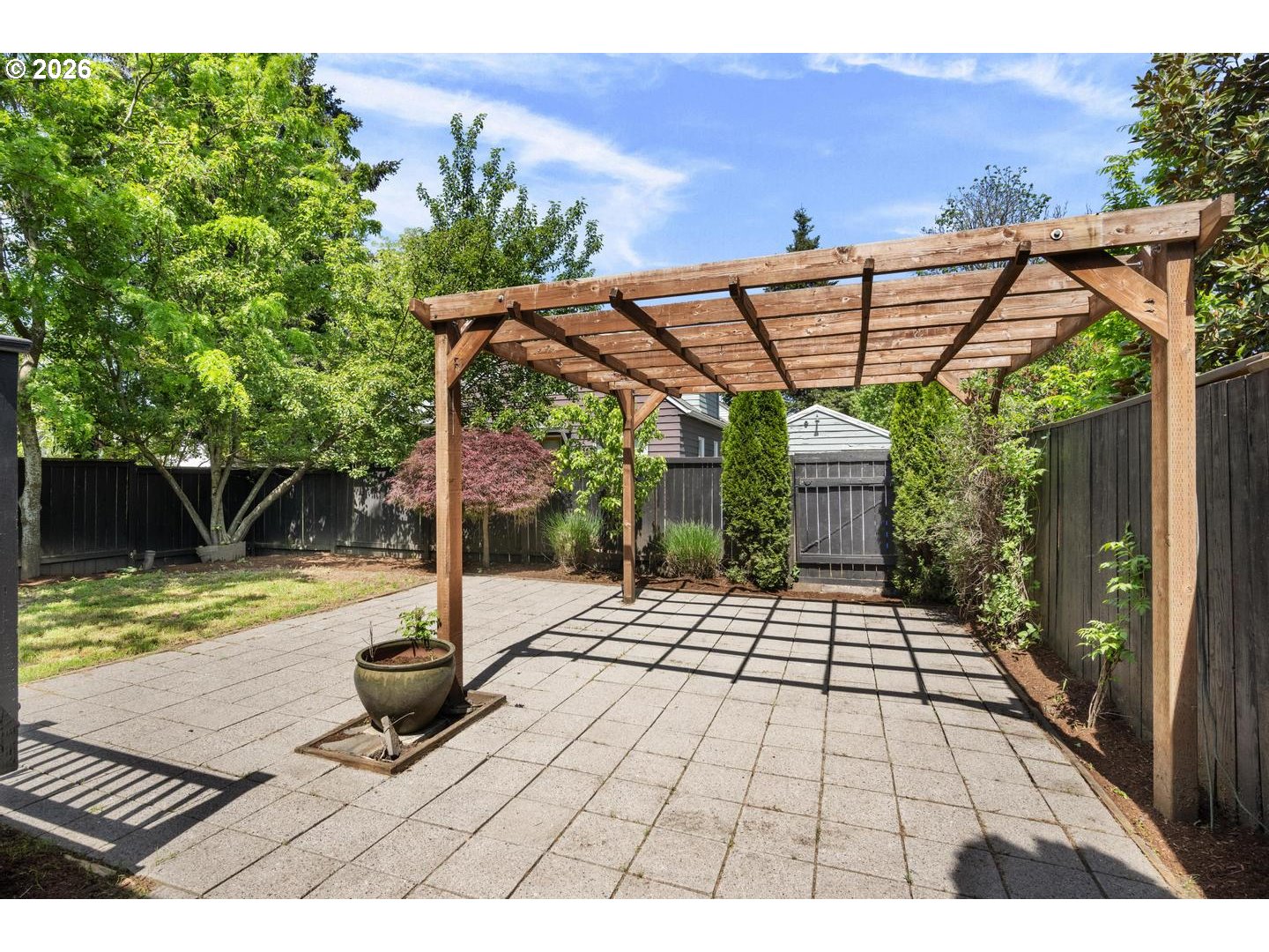 3725 North Baldwin Street Portland, OR 97217 - Photo 35 of 43 a view of a backyard with sitting area