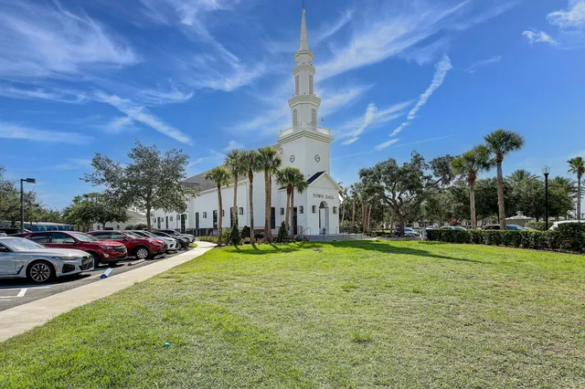 $439,900 | 10493 Southwest Toren Way Port, Port St. Lucie, FL 34987