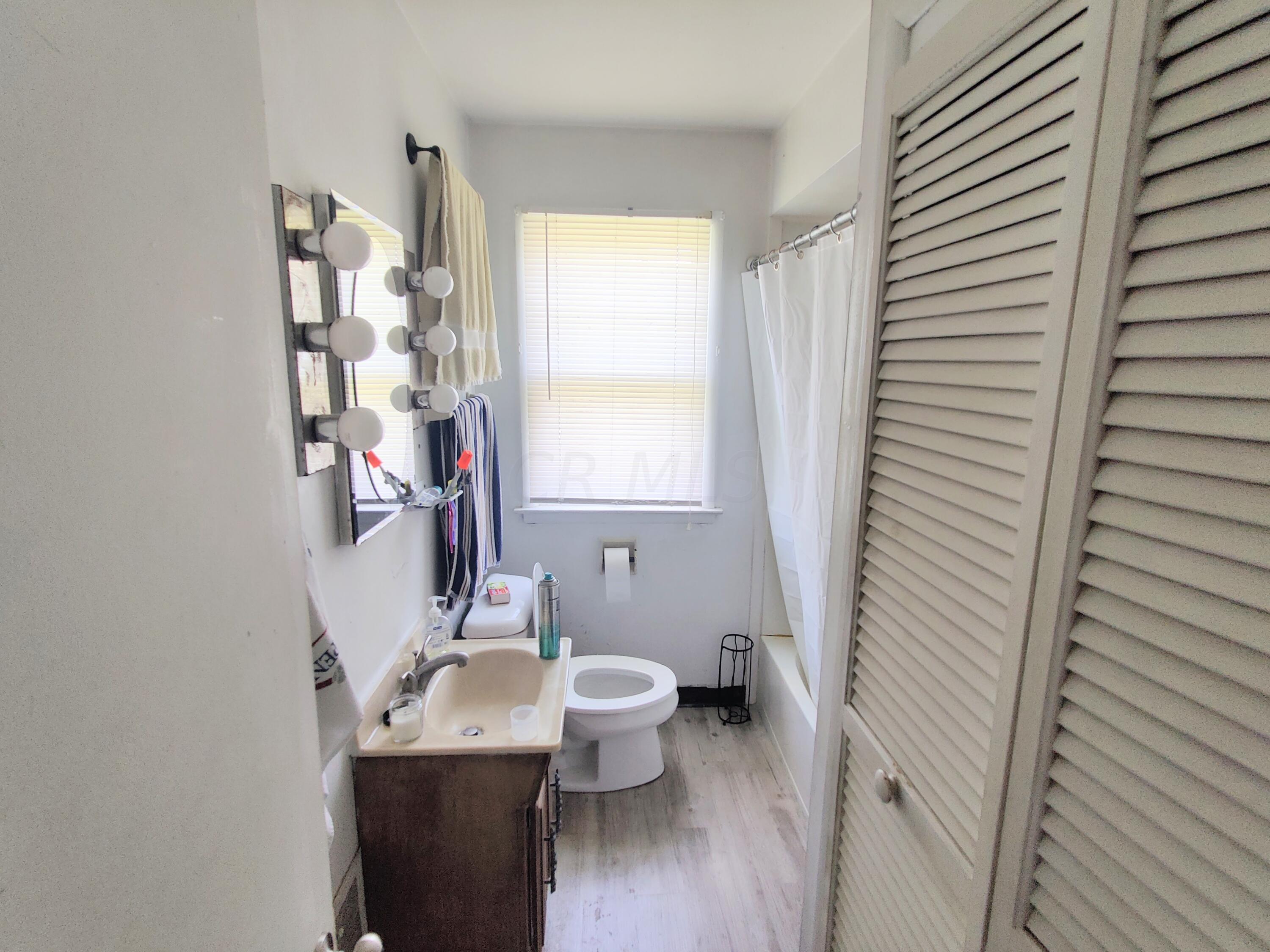 2810 Ruhl Avenue, Unit 2812 Bexley, OH 43209 - Photo 13 of 34