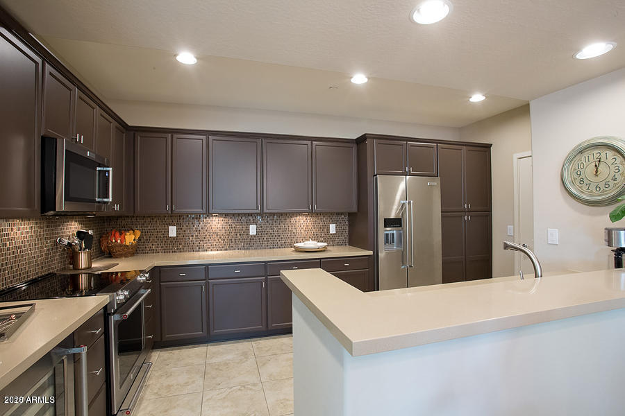 3935 East Rough Rider Road, Unit 1299 Phoenix, AZ 85050 - Photo 1 of 13 20200508224543339971000000-o