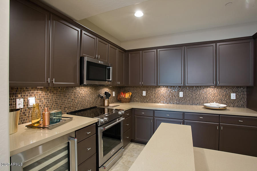 3935 East Rough Rider Road, Unit 1299 Phoenix, AZ 85050 - Photo 2 of 13 20200508224543667978000000-o