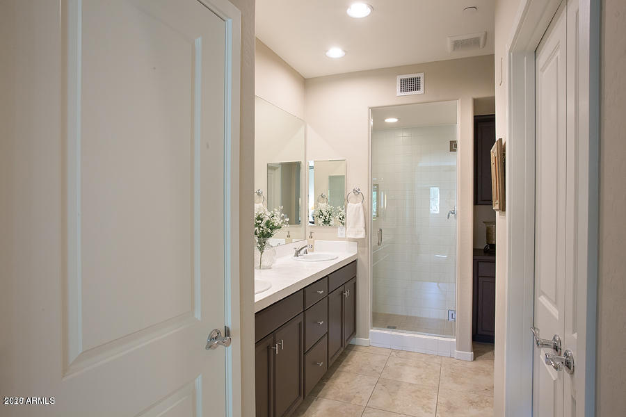 3935 East Rough Rider Road, Unit 1299 Phoenix, AZ 85050 - Photo 7 of 13 20200508224545465972000000-o
