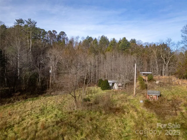 a view of a pathway of a building