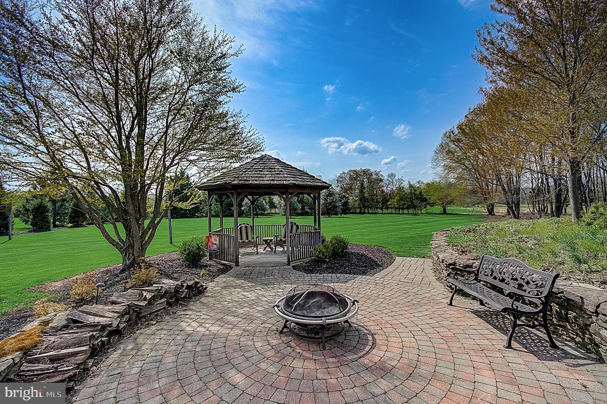 17 Hunters Ridge Drive Pennington, NJ 08534 - Photo 1 of 52