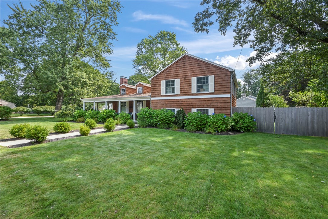 62 Phillips Road East Greenwich, RI 02818 - Photo 3 of 45 Gallery Image 3