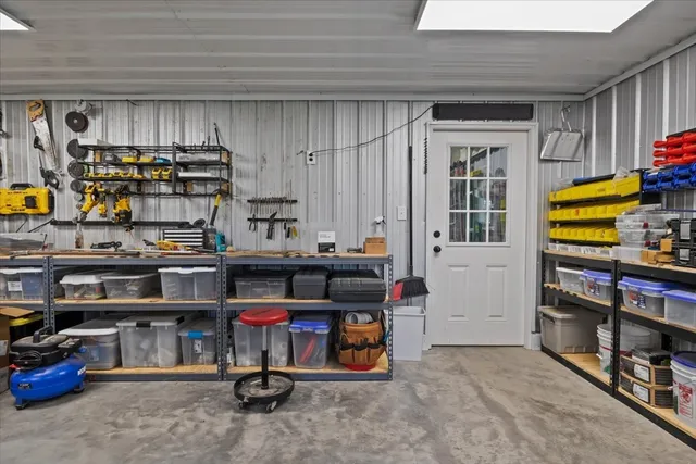 a view of walk in closet