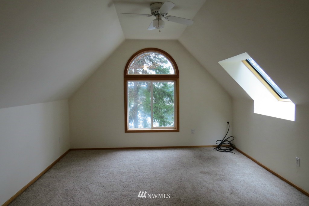 115 East Island Crest Road Grapeview, WA 98546 - Photo 8 of 16 Gallery Image 8