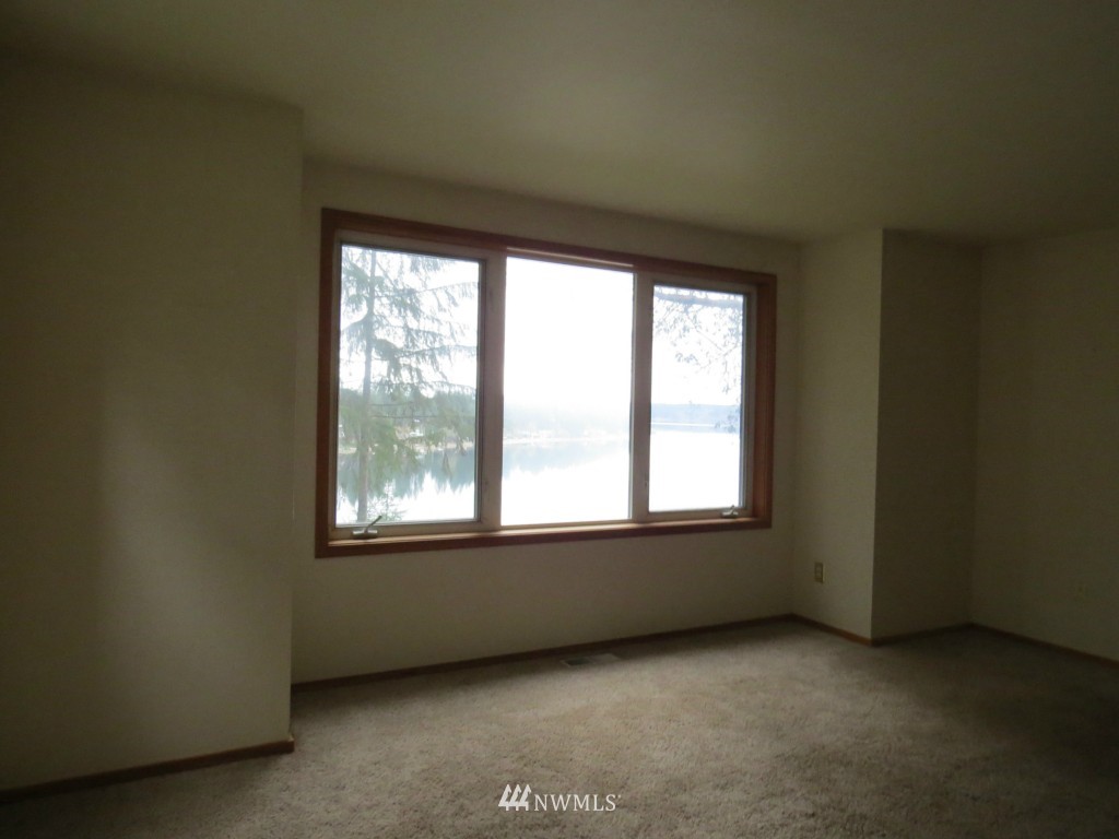 115 East Island Crest Road Grapeview, WA 98546 - Photo 9 of 16 Gallery Image 9