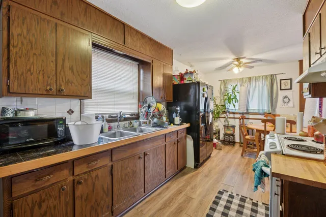 $425,000 | 514-516 Sunnyside Lane, Hopkins, MN 55343