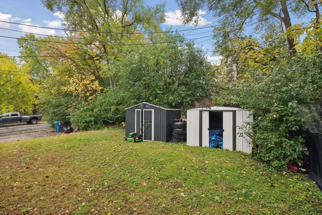 $425,000 | 514-516 Sunnyside Lane, Hopkins, MN 55343