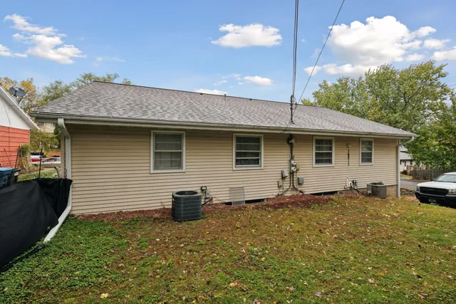 $425,000 | 514-516 Sunnyside Lane, Hopkins, MN 55343