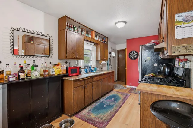 $425,000 | 514-516 Sunnyside Lane, Hopkins, MN 55343