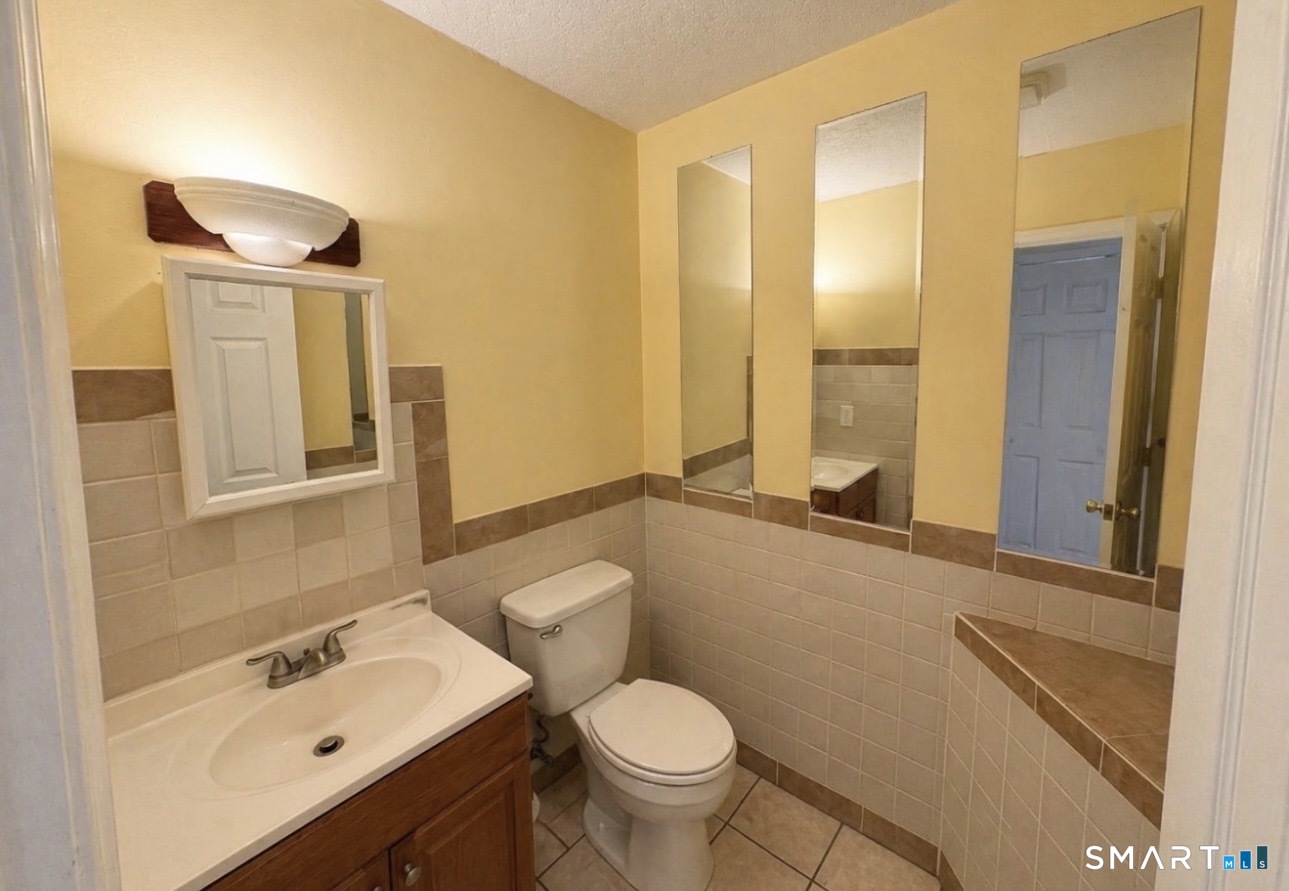 519 Scott Road, Unit 55 Waterbury, CT 06705 - Photo 11 of 20