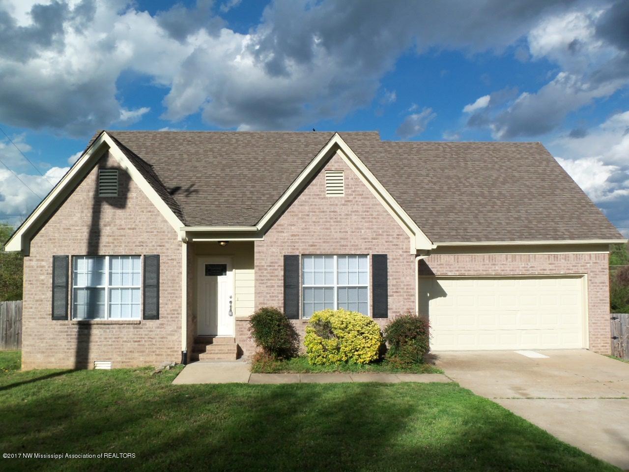 7322 Deerbrook Road Olive Branch, MS 38654 - Photo 1 of 32 Primary Photo