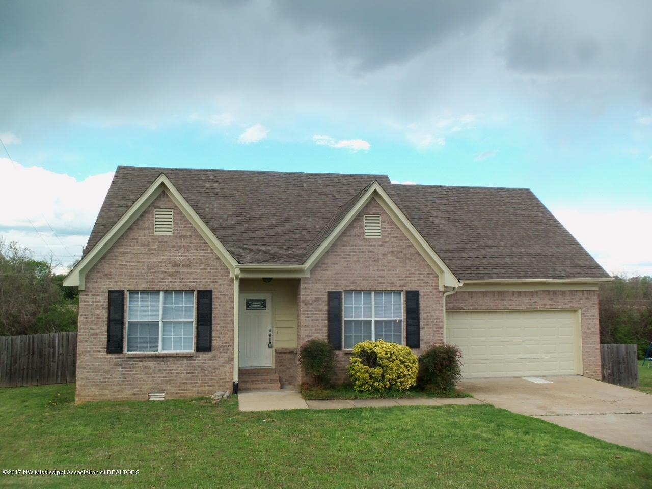 7322 Deerbrook Road Olive Branch, MS 38654 - Photo 3 of 32 3