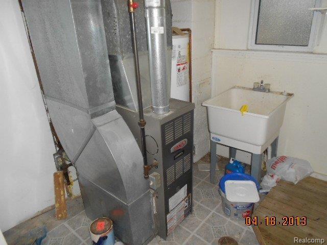 516 Stratford Road Ferndale, MI 48220 - Photo 14 of 16 Furnace Area