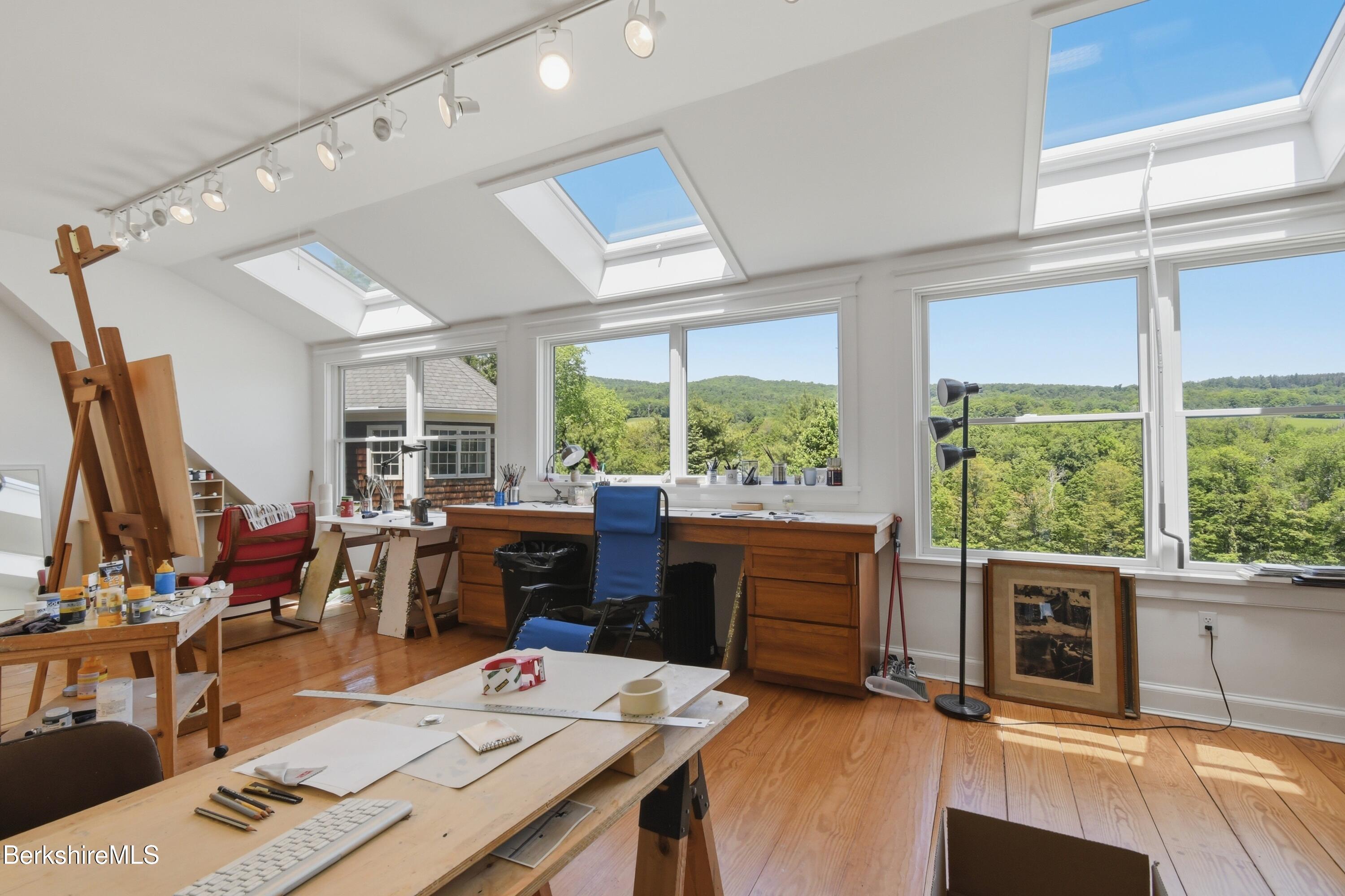 136 Mallery Road New Ashford, MA 01237 - Photo 52 of 102 studio