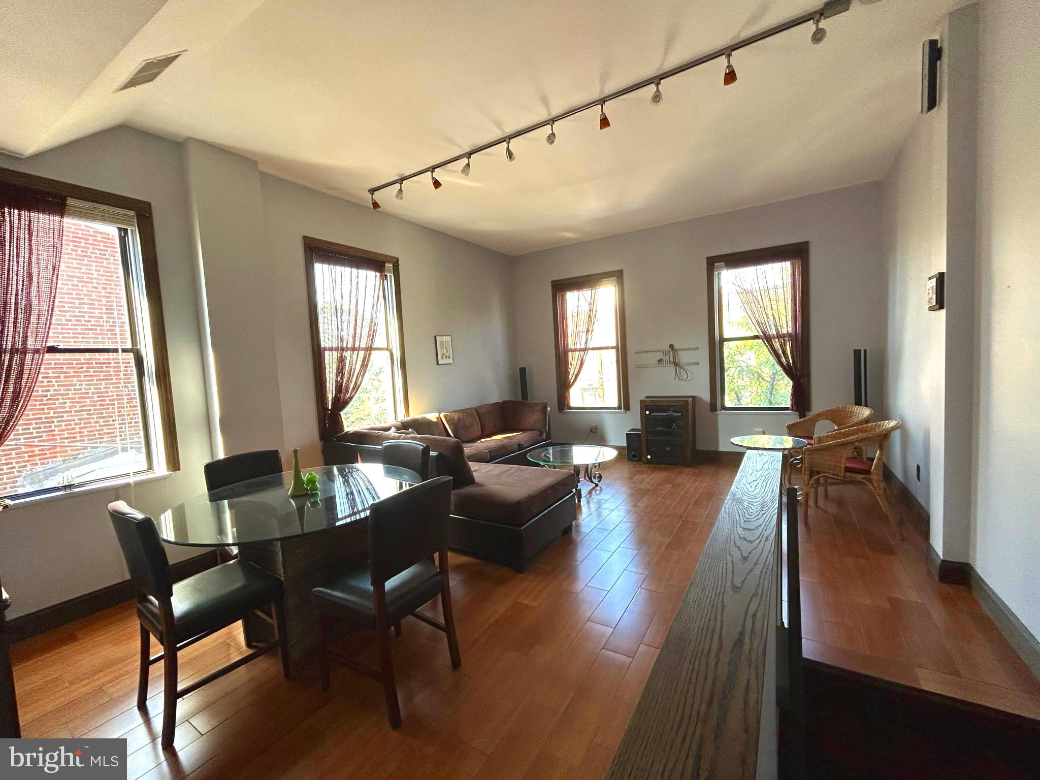 727 South 2nd Street, Unit 3F Philadelphia, PA 19147 - Photo 1 of 20