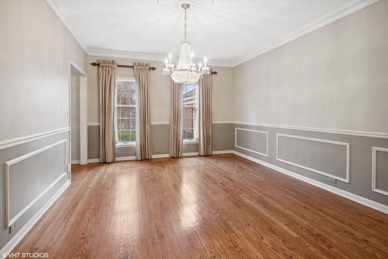 1050 South Ridge Road Lake Forest, IL 60045 - Photo 12 of 40 wooden floor in an empty room with a window