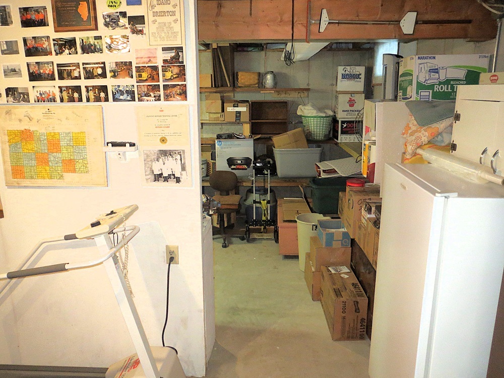 1027 Bluff Road Dixon, IL 61021 - Photo 25 of 48 a view of storage and utility room