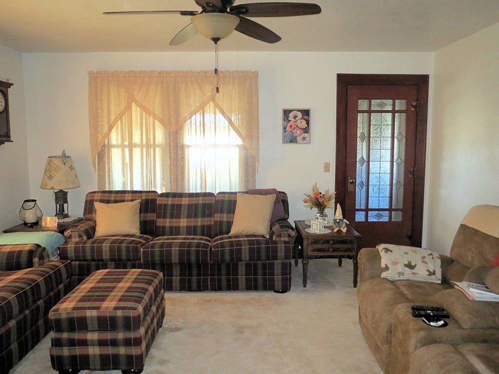 1027 Bluff Road Dixon, IL 61021 - Photo 3 of 48 a living room with furniture and a window
