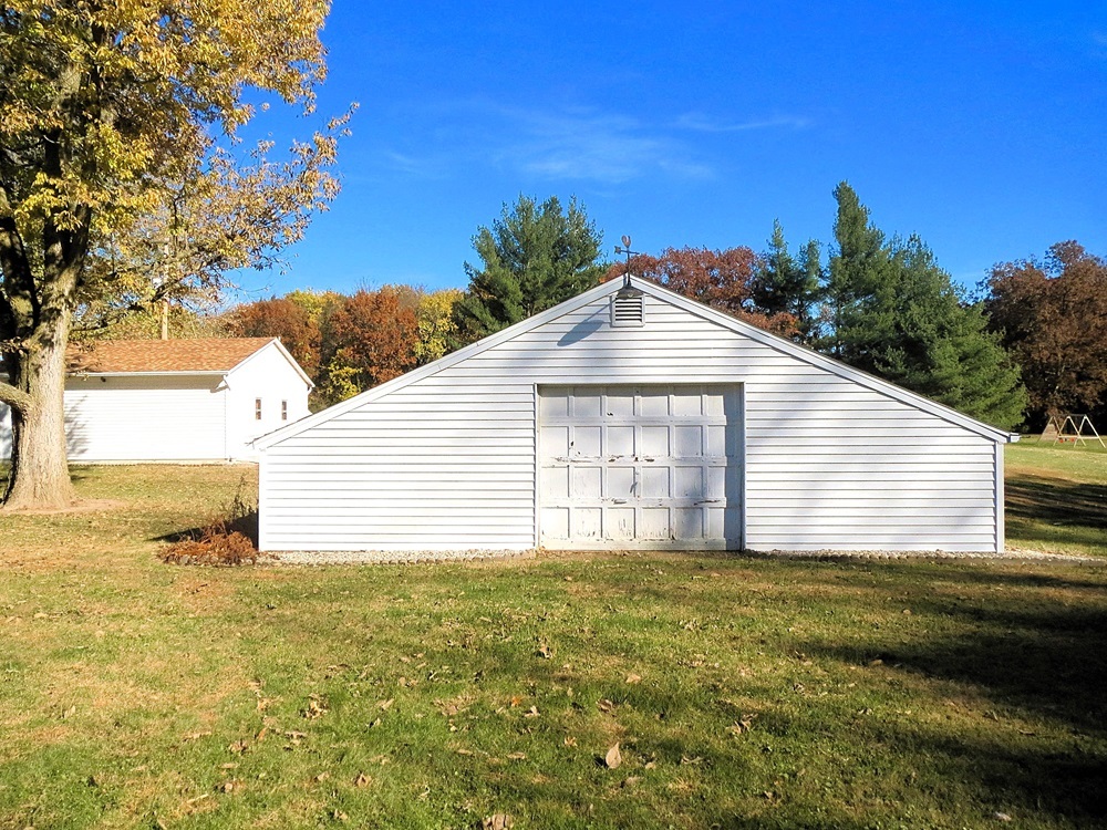 1027 Bluff Road Dixon, IL 61021 - Photo 43 of 48 a view of a house with a yard