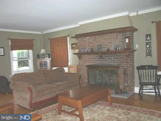 36 St Pauls Road Ardmore, PA 19003 - Photo 3 of 6