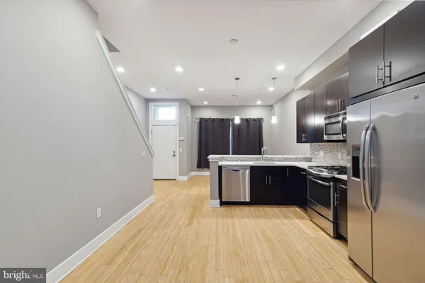 $3,695 | 1130 North Front Street, Unit A, Philadelphia, PA 19123