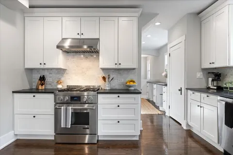 $899,900 | 384 Vine Avenue, Highland Park, IL 60035