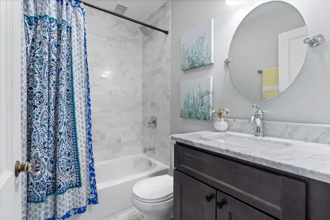 $899,900 | 384 Vine Avenue, Highland Park, IL 60035