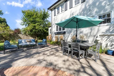 $899,900 | 384 Vine Avenue, Highland Park, IL 60035