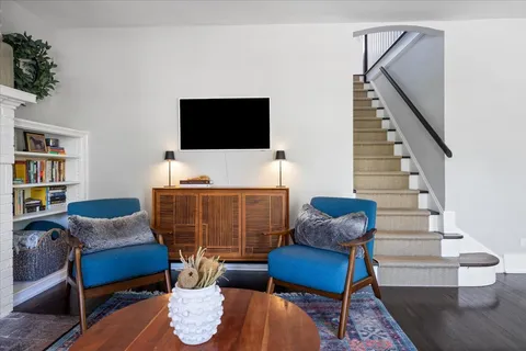 $899,900 | 384 Vine Avenue, Highland Park, IL 60035